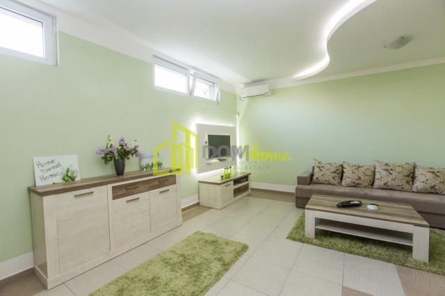 LUX jednosoban stan,iza Delte