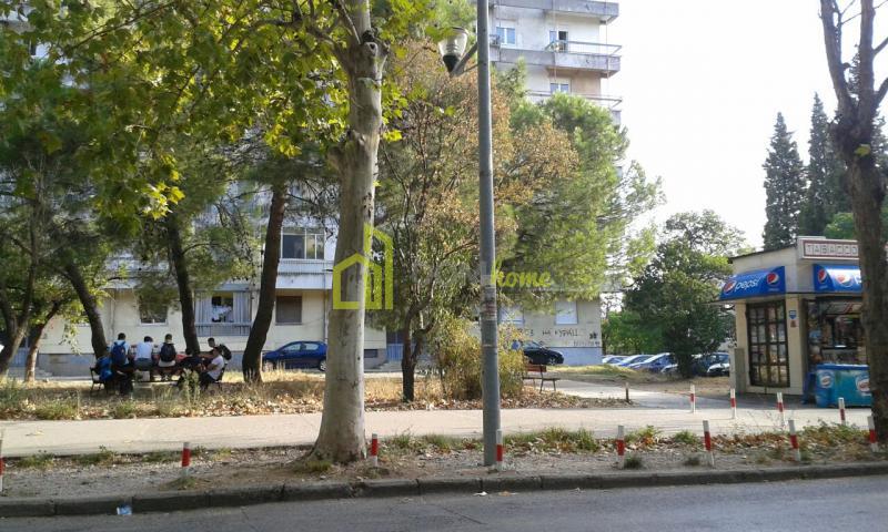 Za izdavanje garsonjera 30m2, Preko Morače