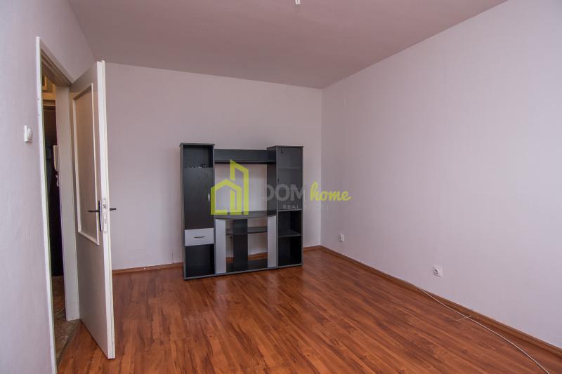 Jednosoban nenamjesten stan,46m2,kod Gintasa