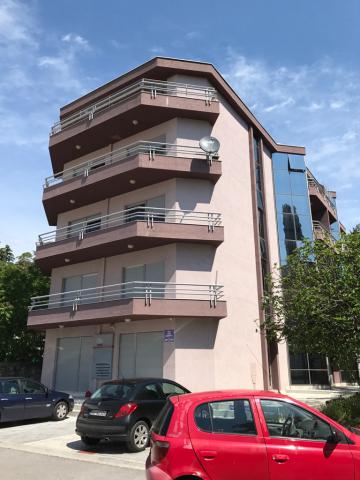 Trosoban lux namjesten stan 108m2, centar grada