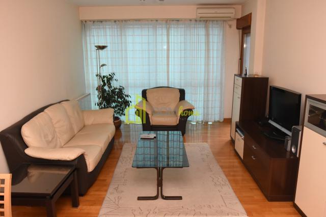 Dvosoban lux stan 76m2 u Maksim zgradi, Preko Morace