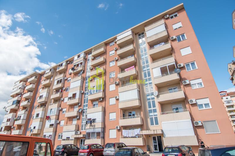 Za izdavanje dvosoban nenamjesten stan 60m2, Stari Aerodrom