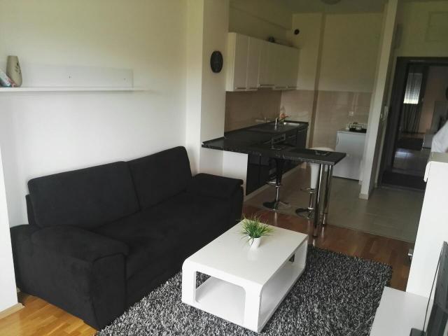 Jednosoban lux namjesten stan 40m2, Ljubovic