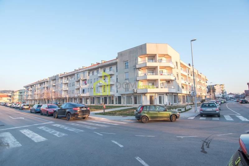 Duplex nenamješten stan, 100m2, Zabjelo