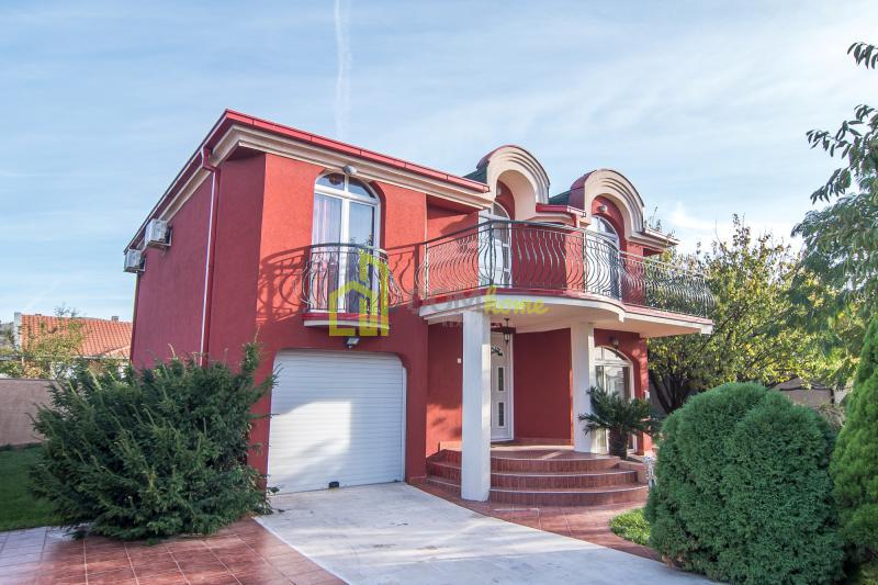 Kuća 200m2, Donja Gorica