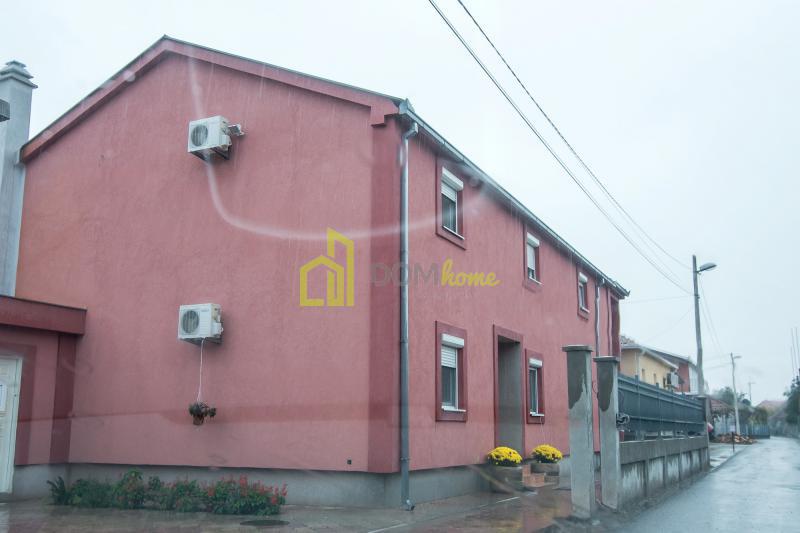 Trosoban stan,u sklopu kuce,125m2,Kraj Dalmatinske