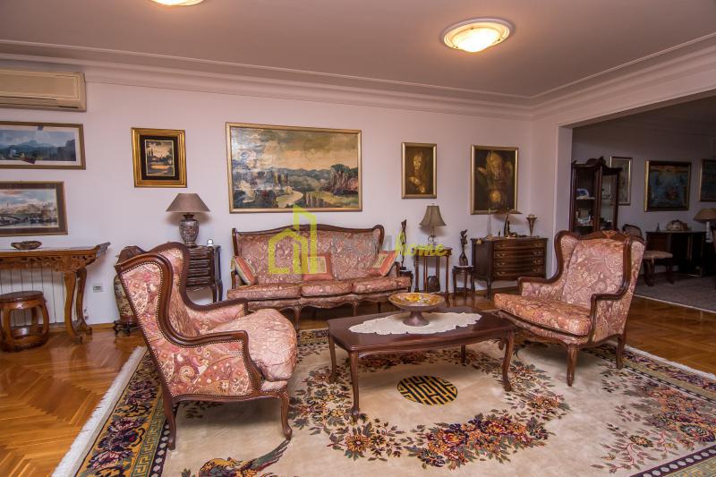 Trosoban namjesten stan,187m2,zgrada Vektre