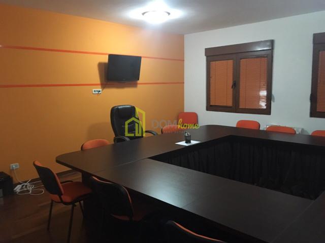 Stan/poslovni prostor 102m2 Preko Morace