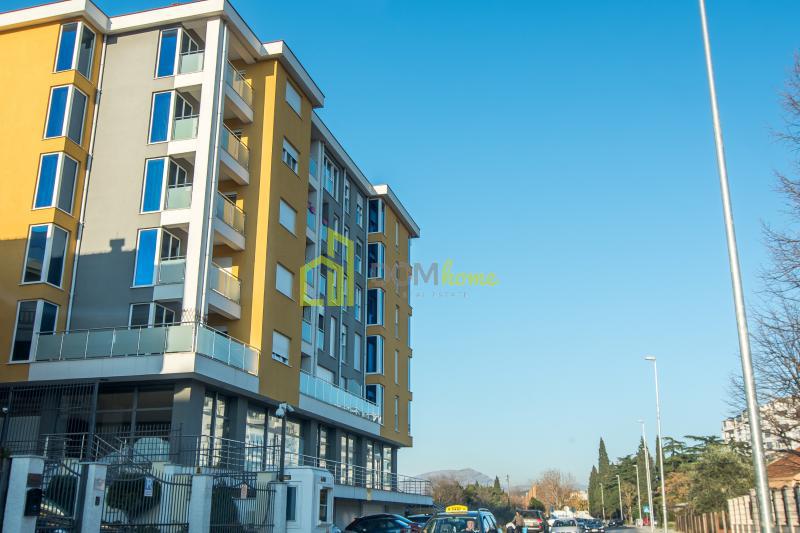 Dvosoban lux stan 54m2,Razvršje