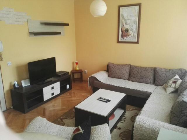 Dvosoban namjesten stan 59m2, Preko Morace