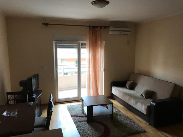 Namjestena garsonjera 33m2, City kvart