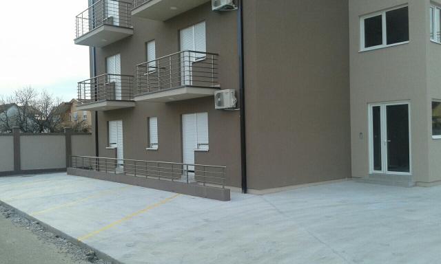 Dvosoban nenamjesten stan 65m2, Dalmatinska