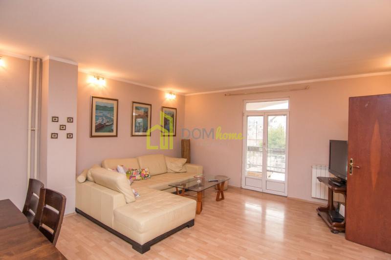 Dvosoban namjesten stan 150m2, iza City kvarta