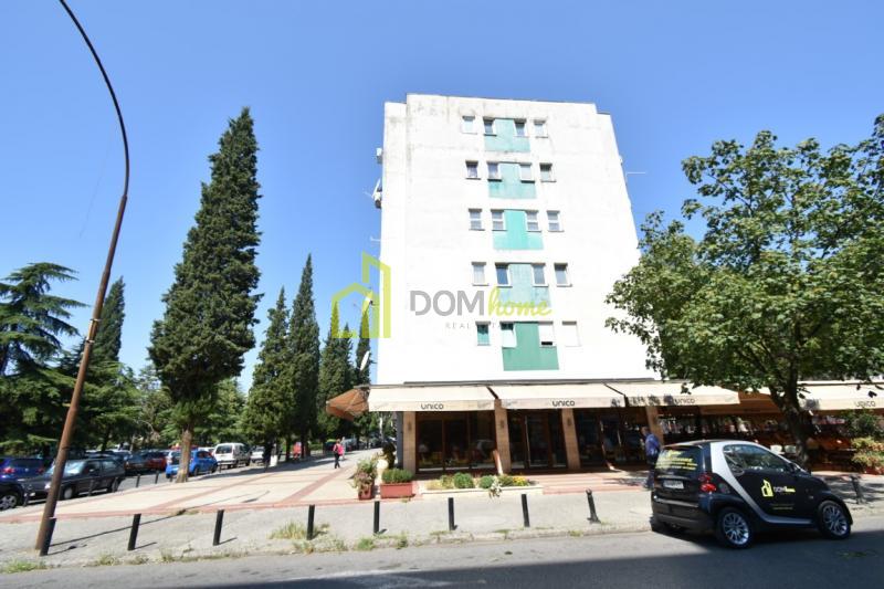 Za izdavanje poslovni prostor 151m2, Preko Morače