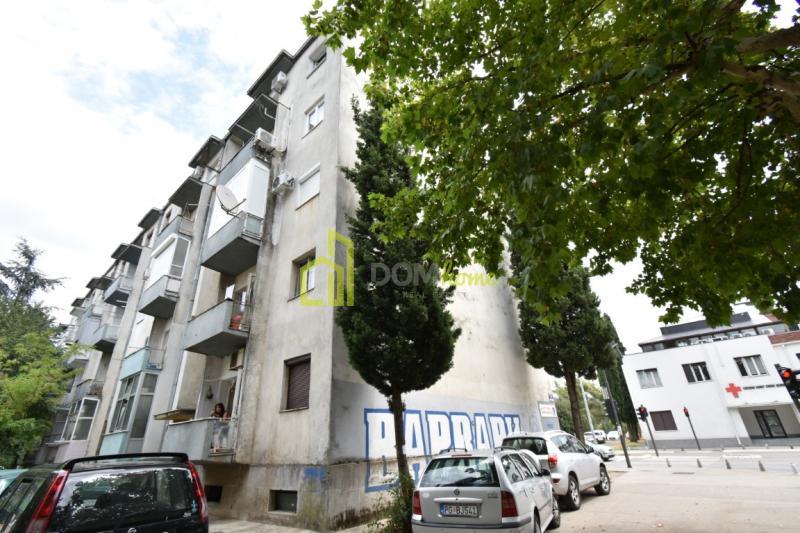 Za izdavanje jednosoban stan 54m2, Preko Morače