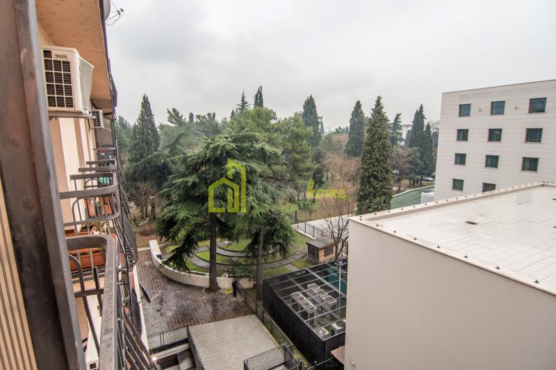 Dvosoban lux namjesten stan,65m2,Centar