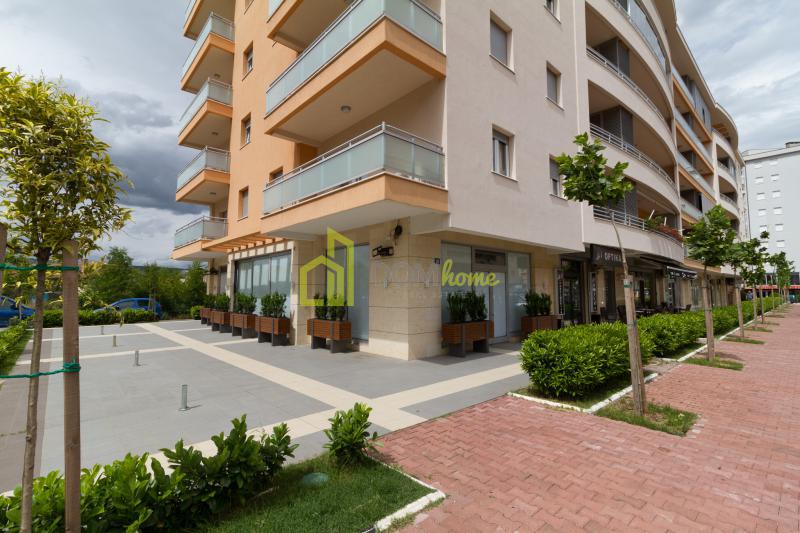 Na prodaju poslovni prostor 154m2, City kvart