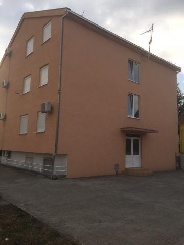 Dvosoban nenamjesten stan 60m2, Zagoric