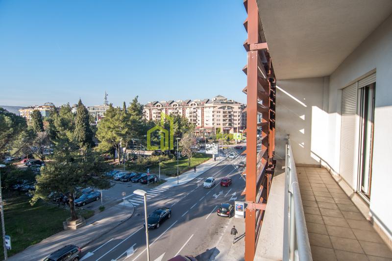 Poslovni prostor166m2, Preko Morače