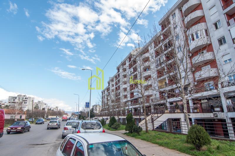 Za izdavanje jednosoban nenamješten stan 45m2, Zabjelo