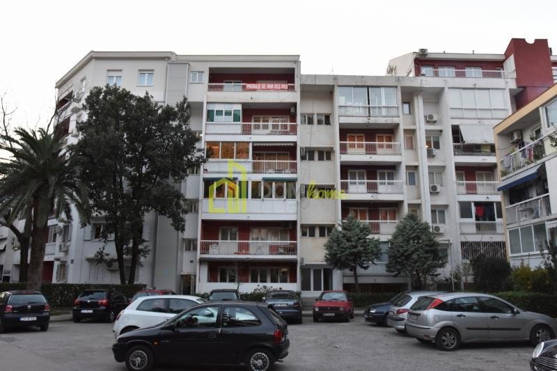 Trosoban stan 110m2, Budva