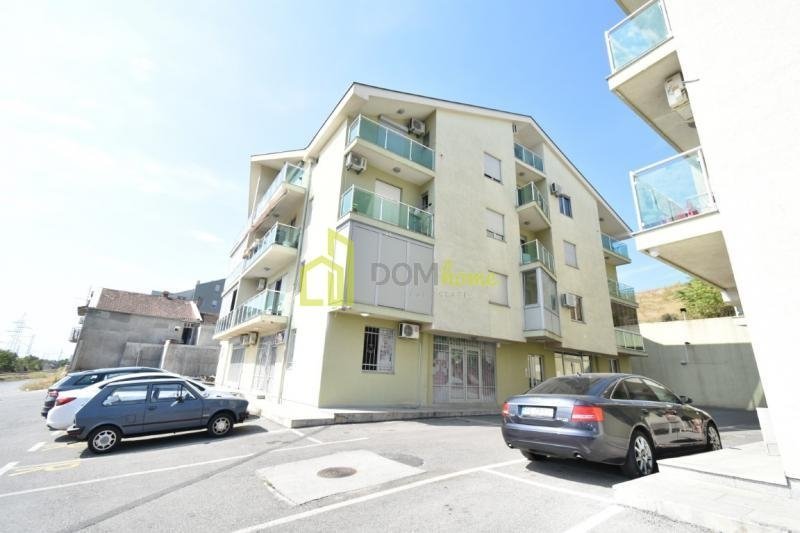 Dvosoban stan 95m2, Gorica C