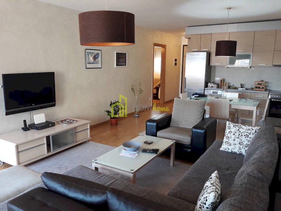 Dvosoban stan 90m2, Budva
