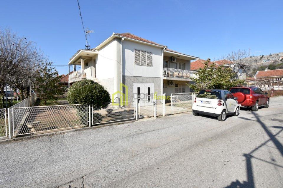 Dvosoban stan 110m2, Dalmatinska