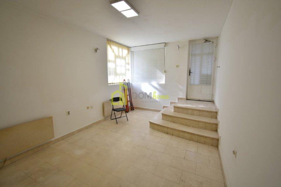 Poslovni prostor 70m2, Centar