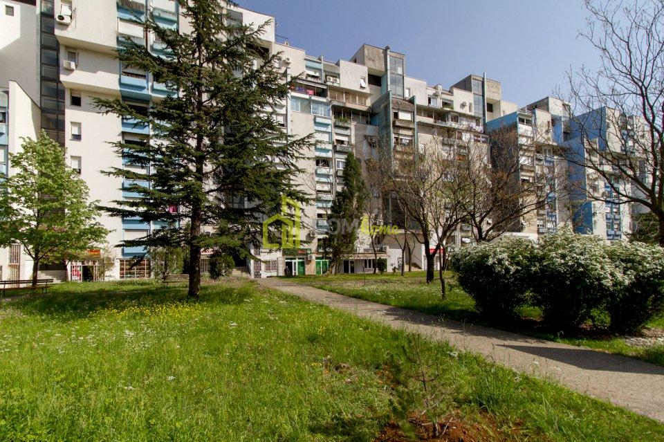 Garsonjera 24m2, Blok 5