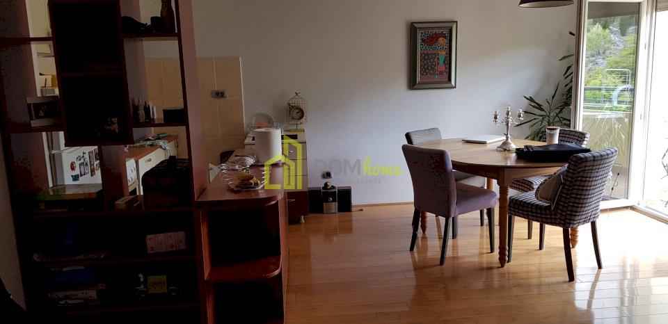 Dvosoban duplex stan 79m2, Vezirov most