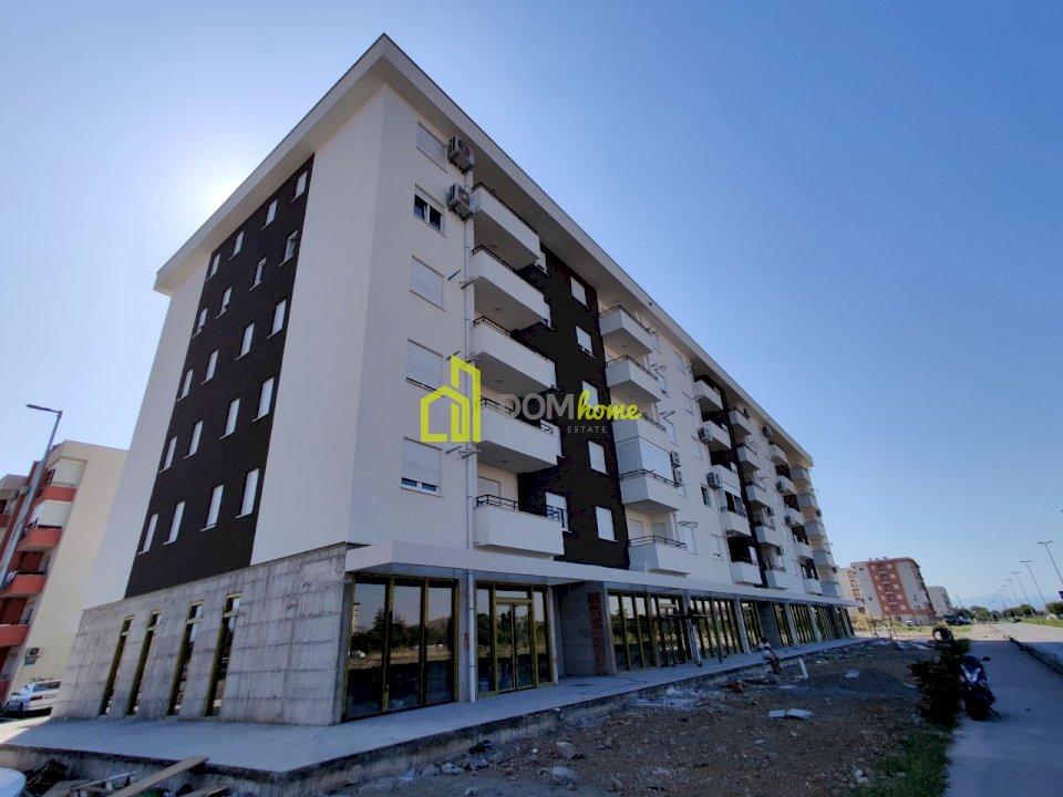 Dvosoban stan 70m2, Tuški put