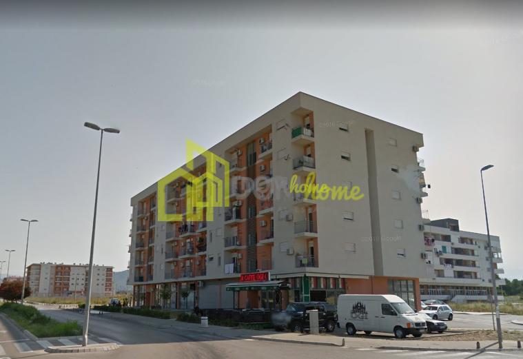 Dvosoban stan 66m2, Tuški put