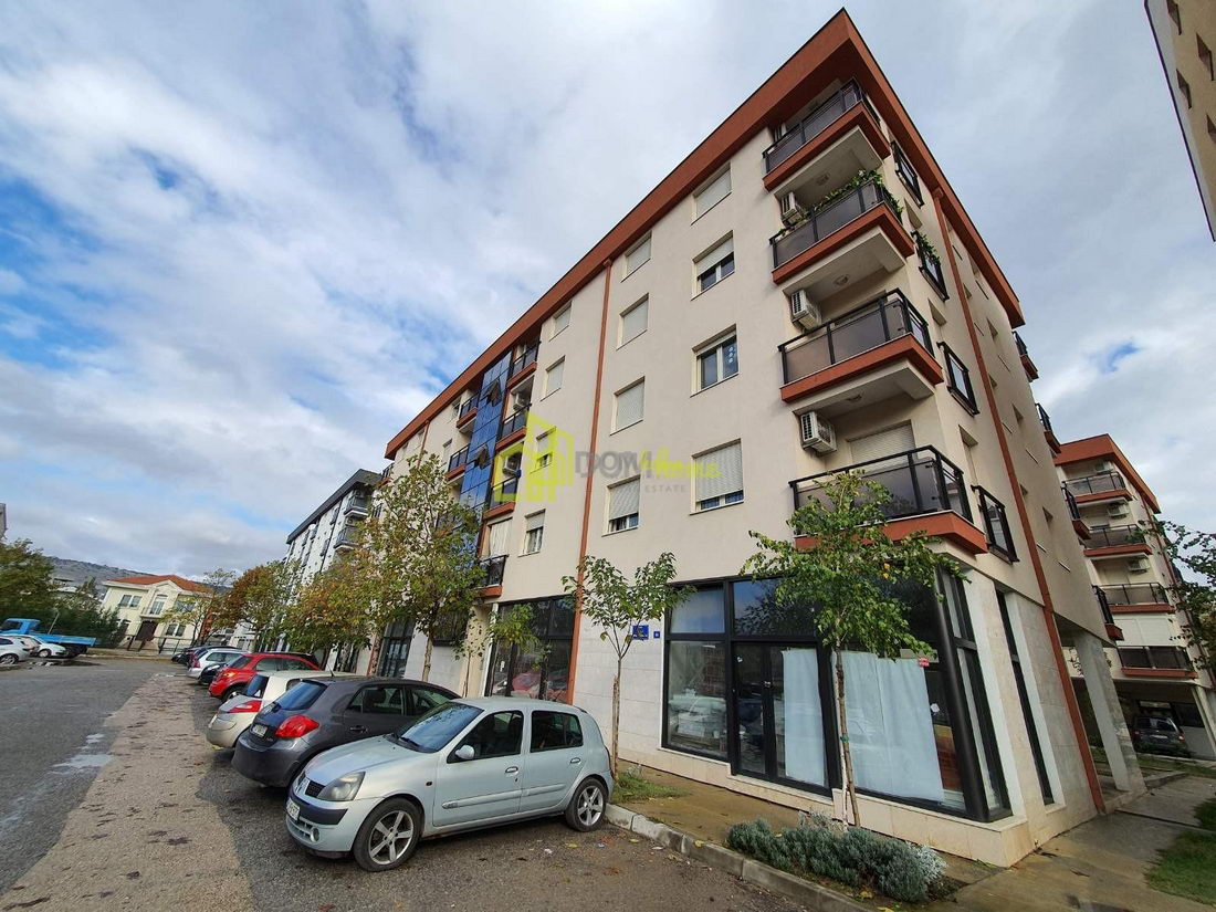 Poslovni prostor 212m2, Blok 9