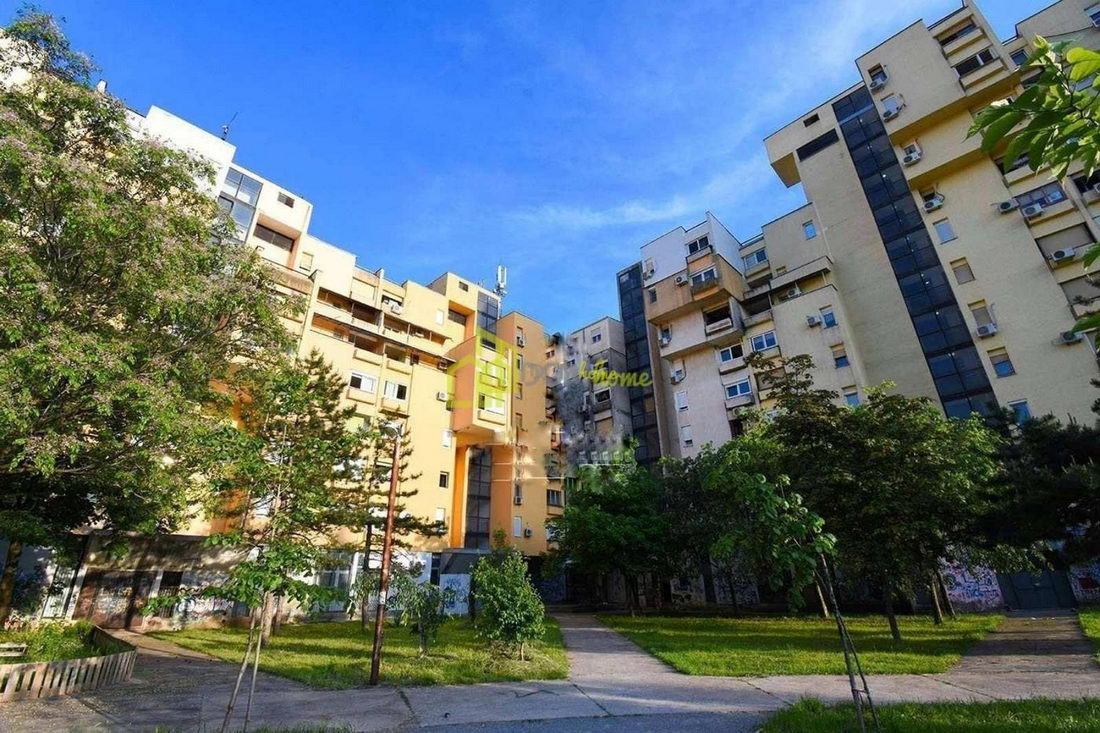 Jednosoban stan 45m2, Blok 5