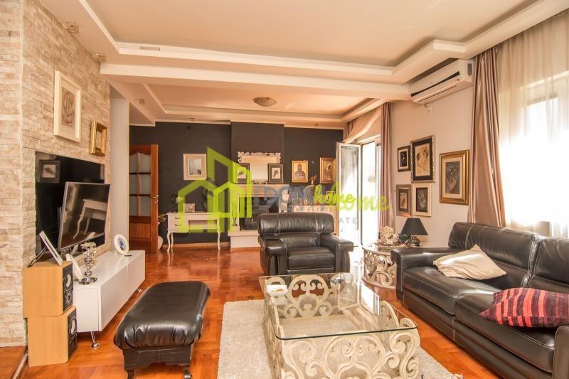 Za izdavanje dvosoban namješten stan 84m2, Drač