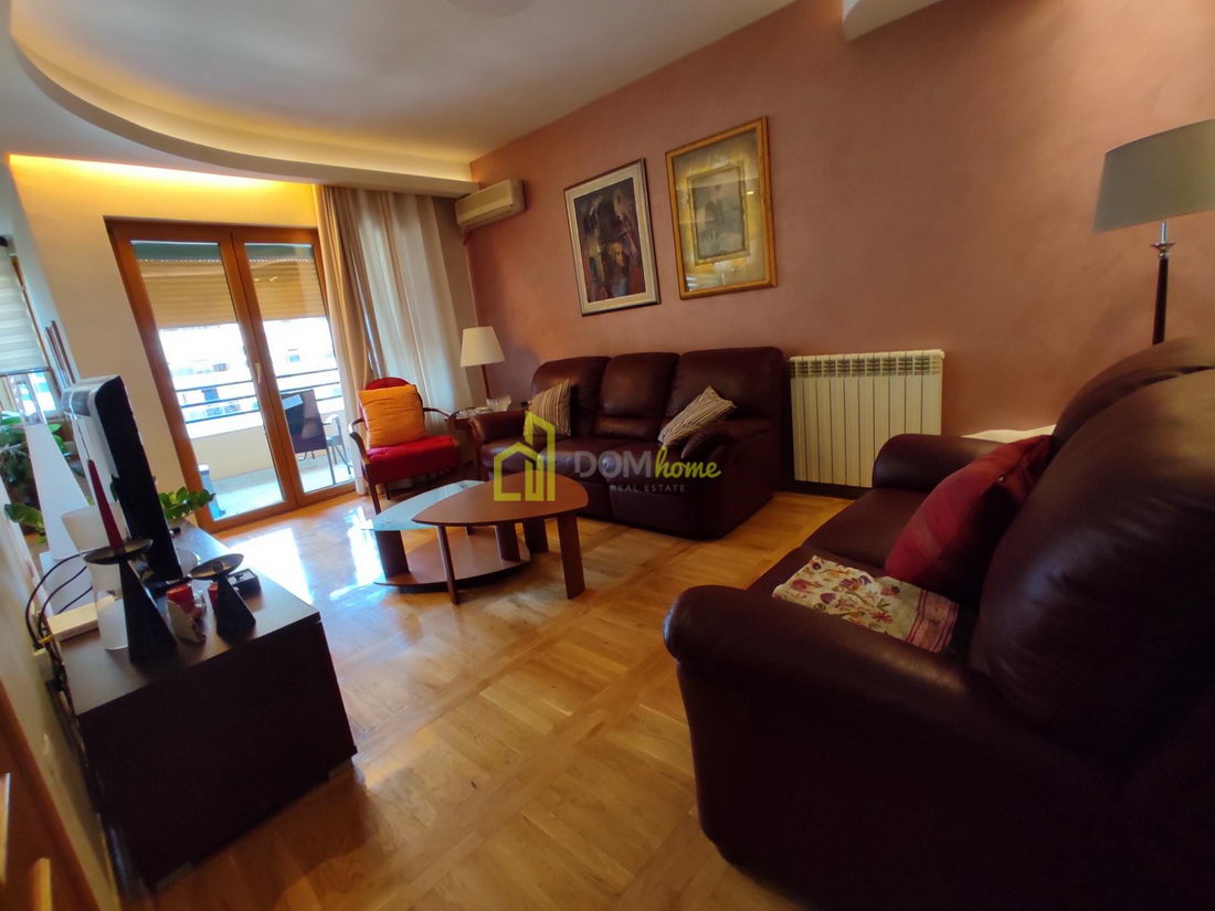 Dvosoban stan 87m2, Preko Morače