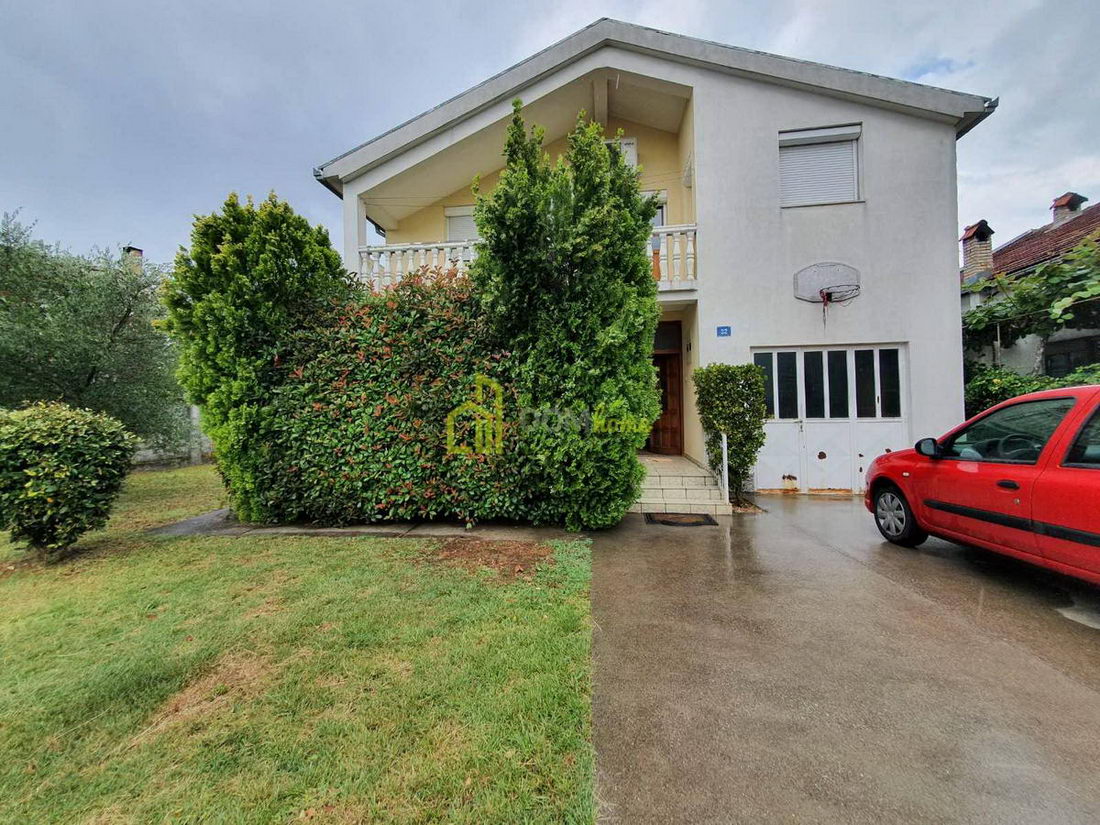 Kuća 180m2, Zagorič