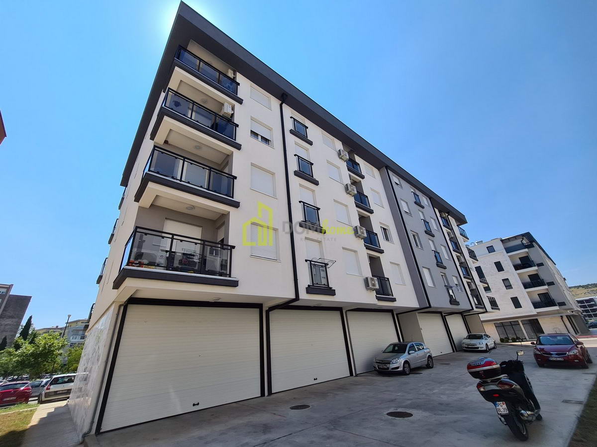 Jednosoban stan, Blok 9 