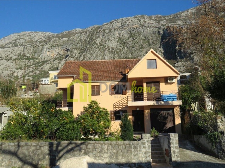 Kuća 250m2, Kotor