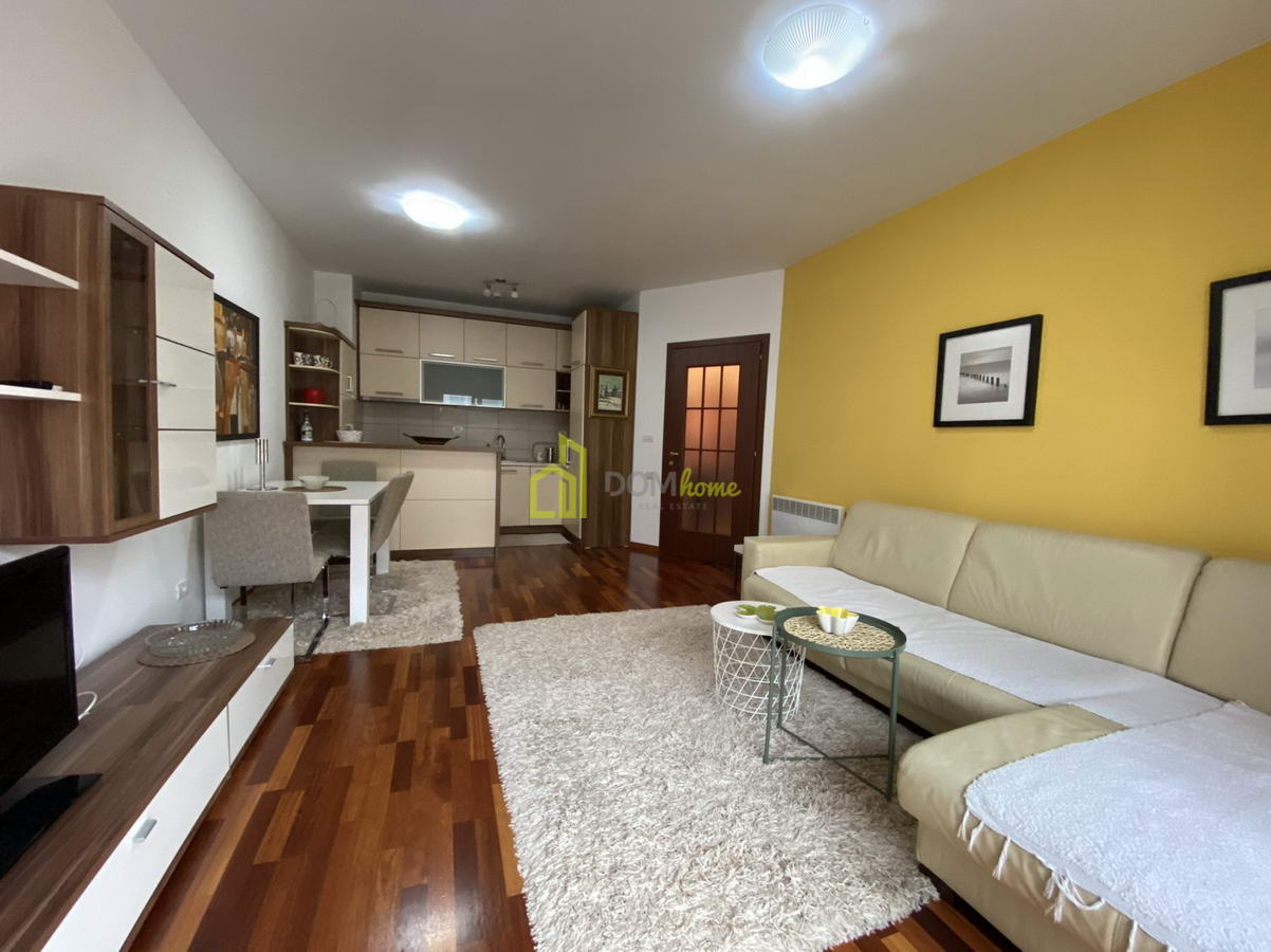 Jednosoban stan 53m2, City kvart