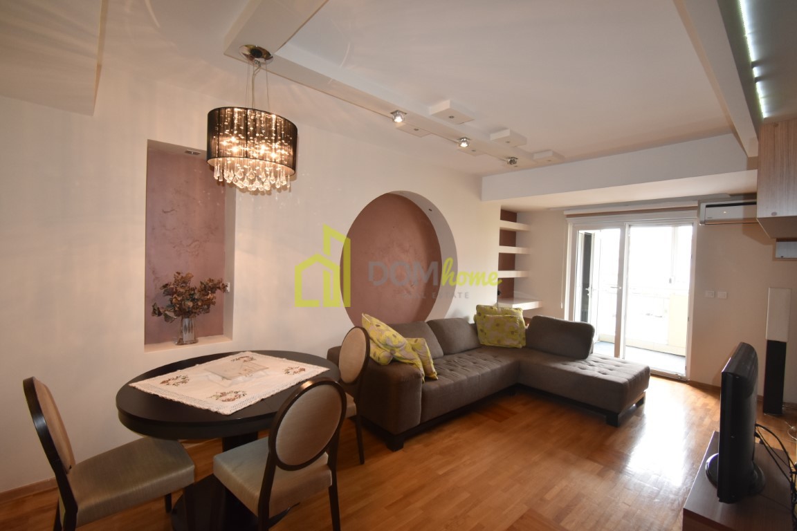 Trosoban stan 92m2, City kvart