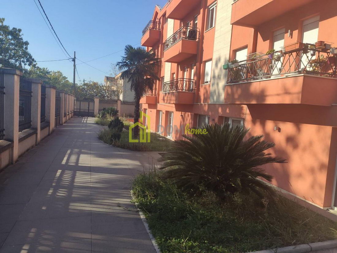 Dvosoban stan 90m2, Krivi most