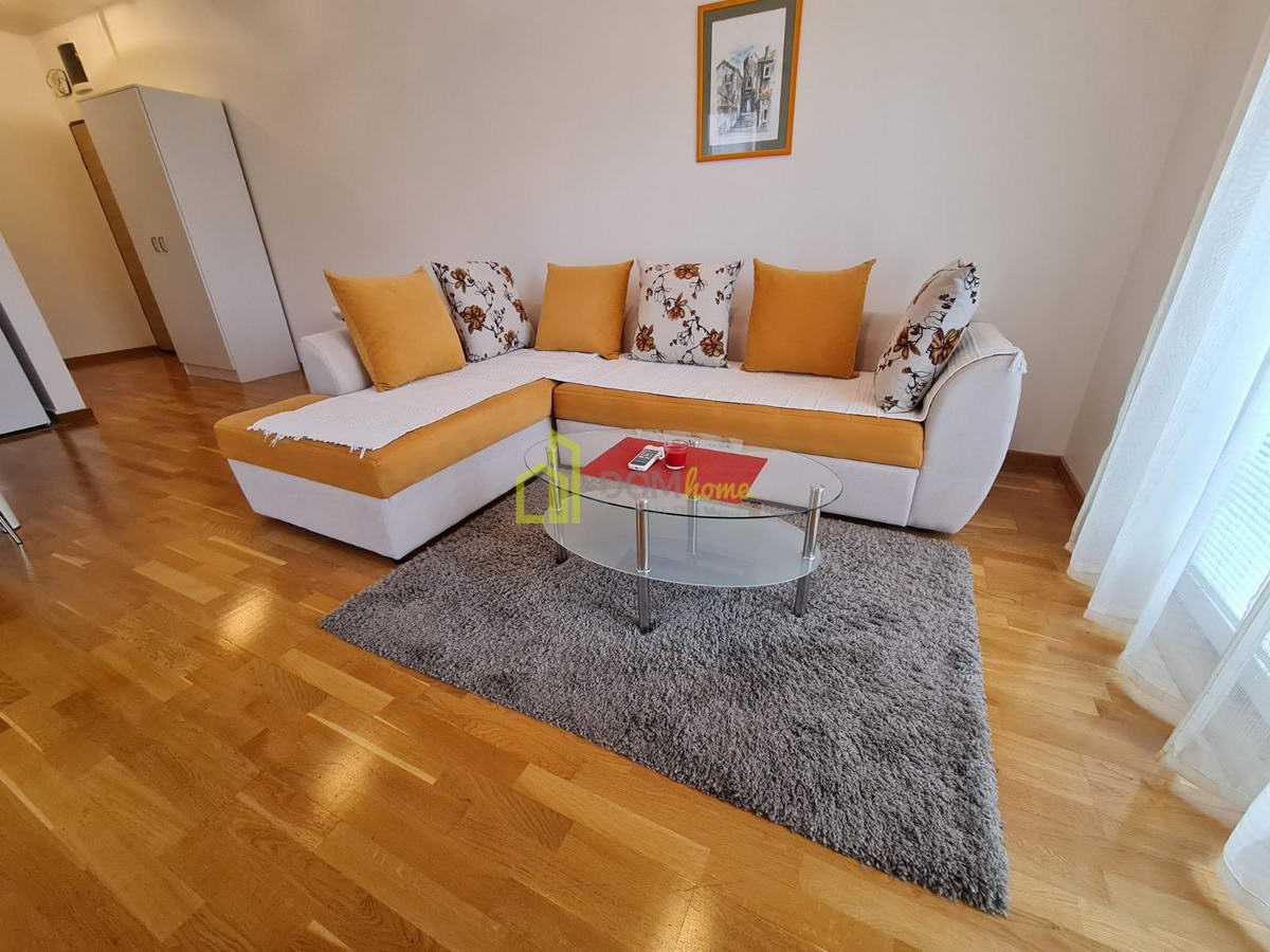 Garsonjera 33m2, Momišići