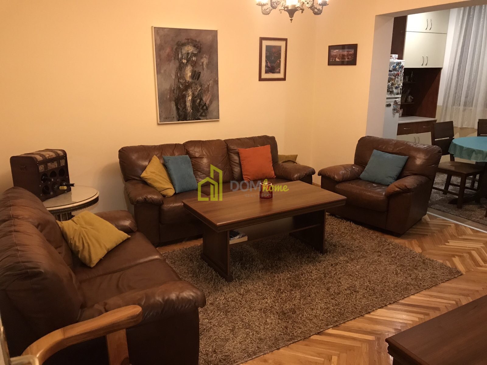 Trosoban stan 74m2, Centar