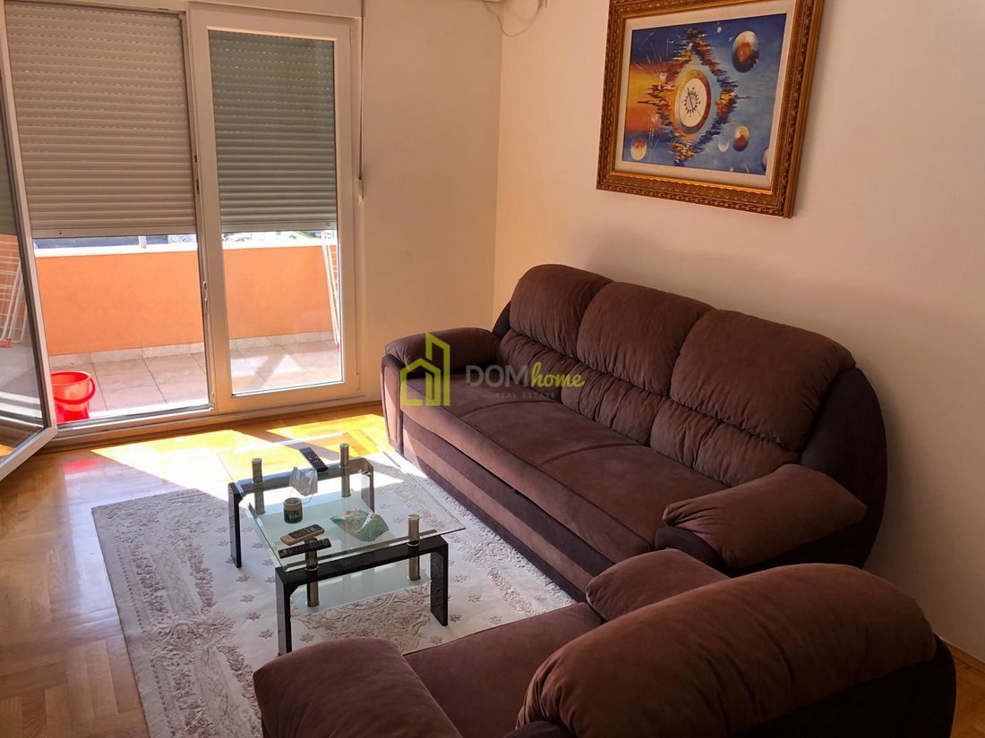 Jednosoban stan 53m2, Tuški put