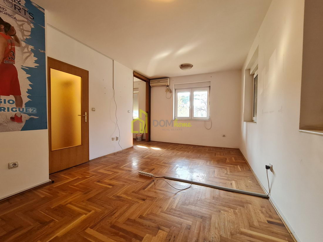 Dvosoban stan 54m2, Momišići