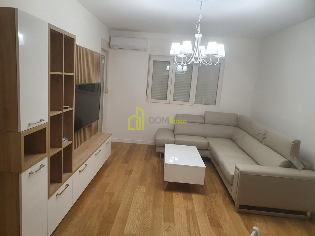 Dvosoban stan 73m2, Central Pooint