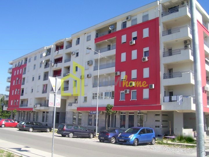 Poslovni prostor 13m2, Blok 9