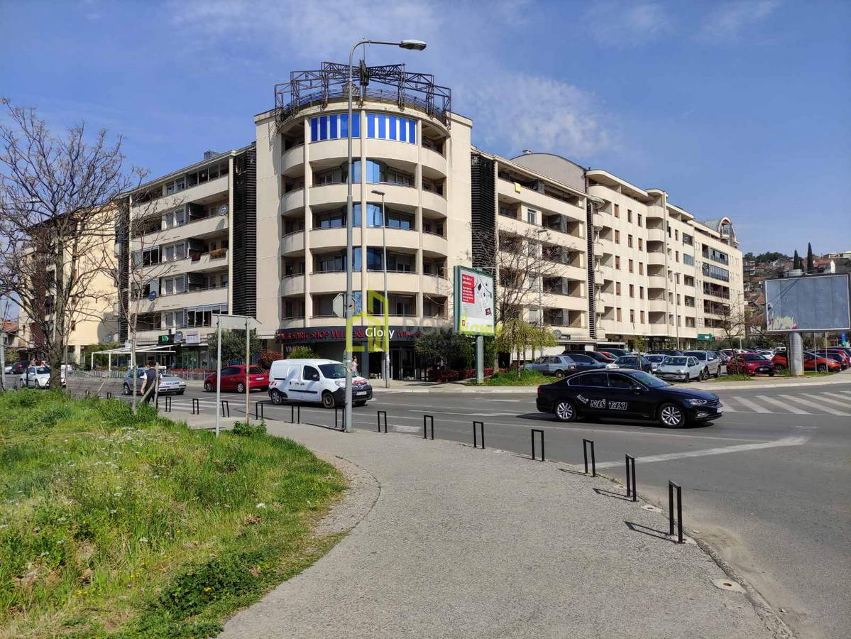 Dvosoban stan 81m2, Preko Morače